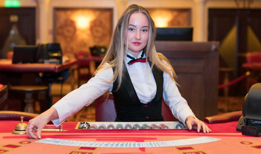 Tìm hiểu rõ vai trò, nhiệm vụ của Dealer là gì